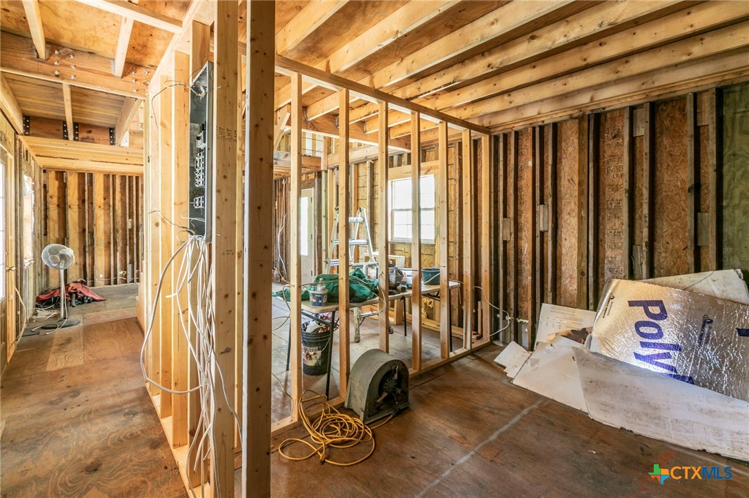 main property photo 37