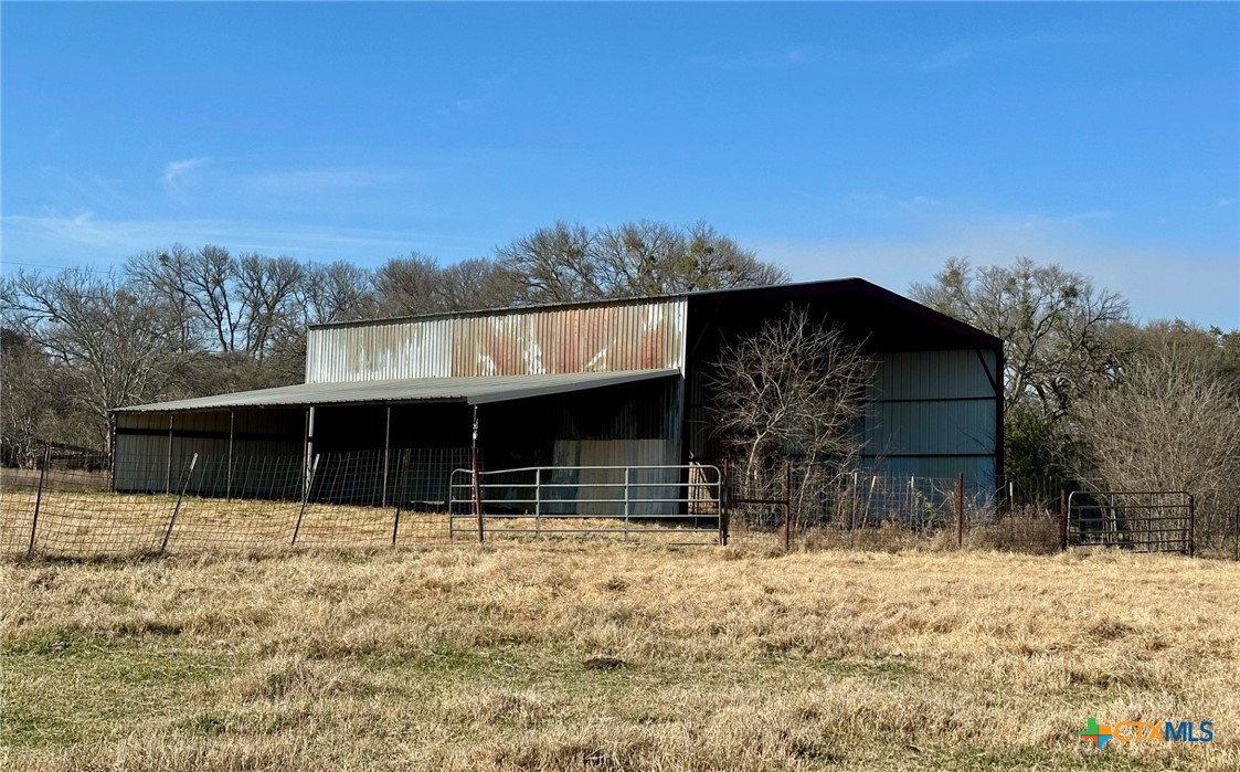 main property photo 11