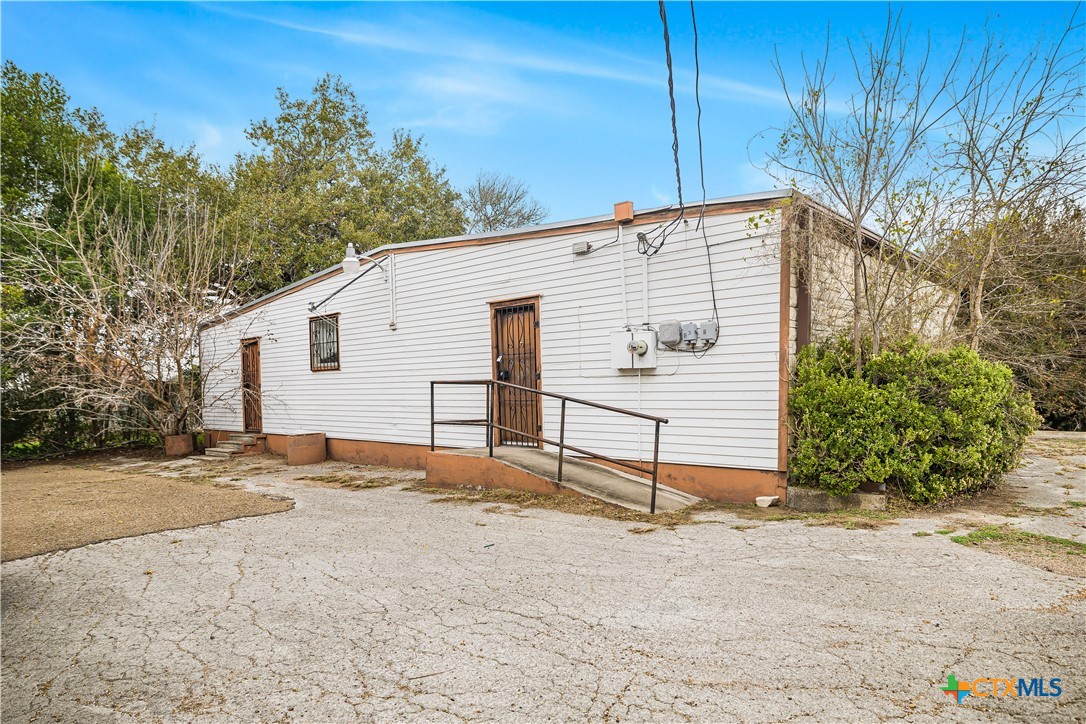 main property photo 36