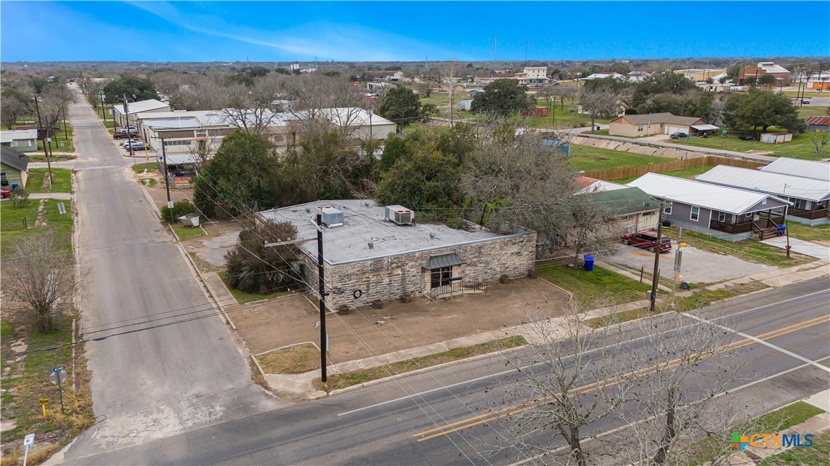 main property photo 37
