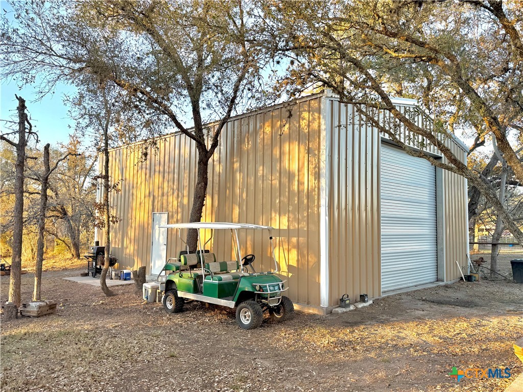 main property photo 31