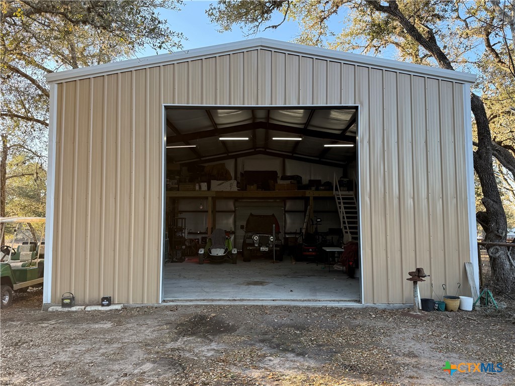 main property photo 33