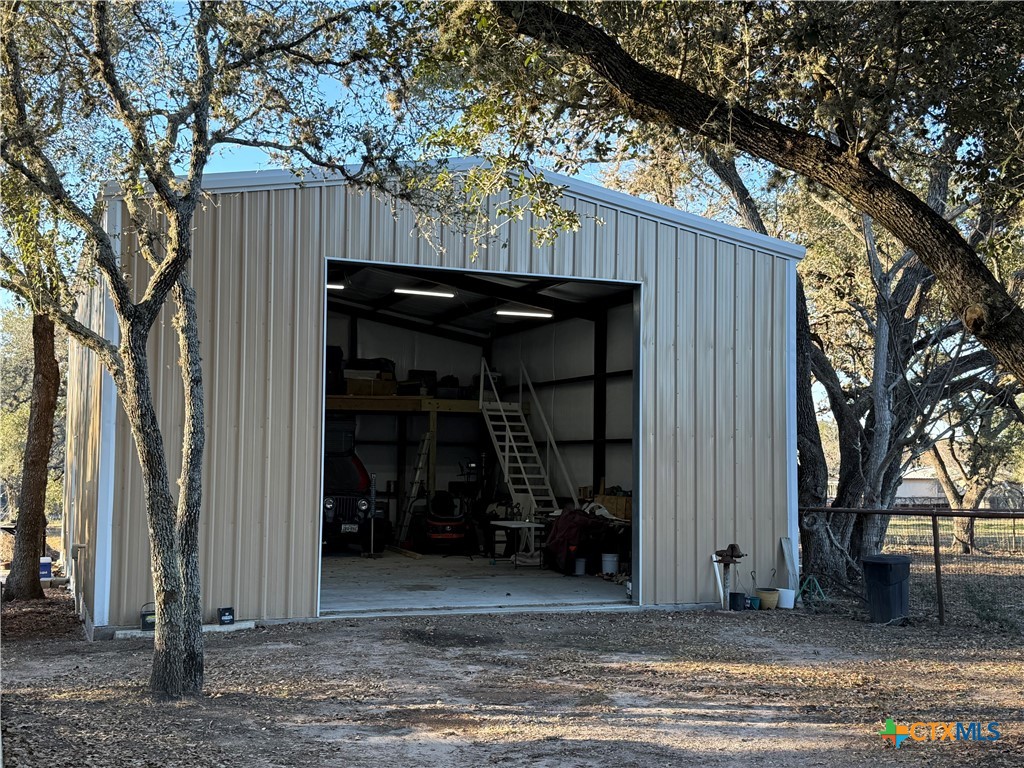 main property photo 34