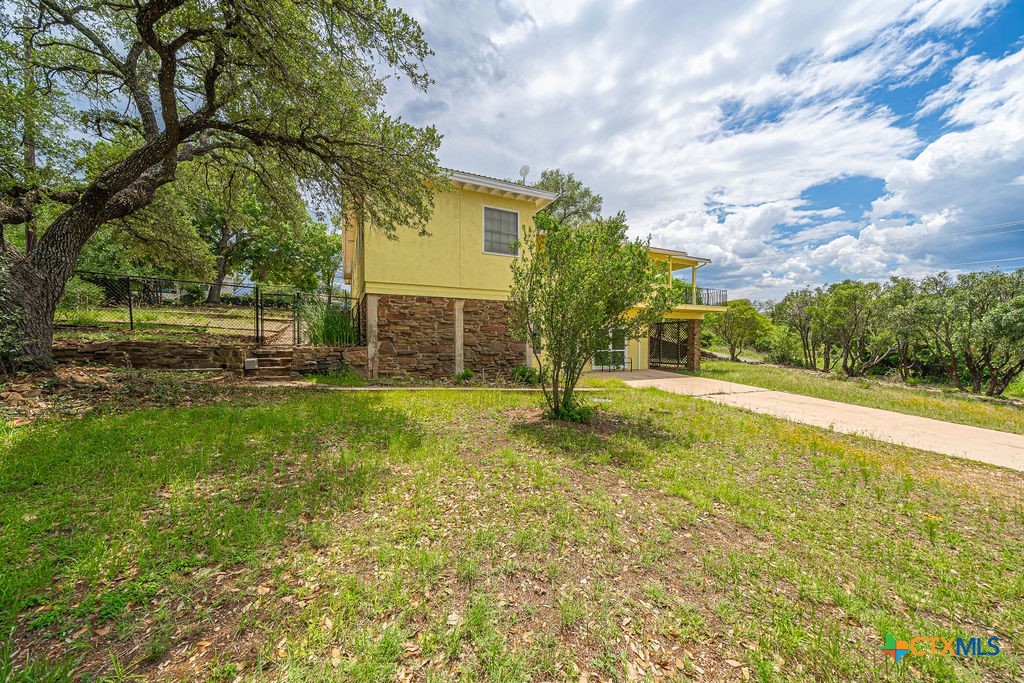 main property photo 34