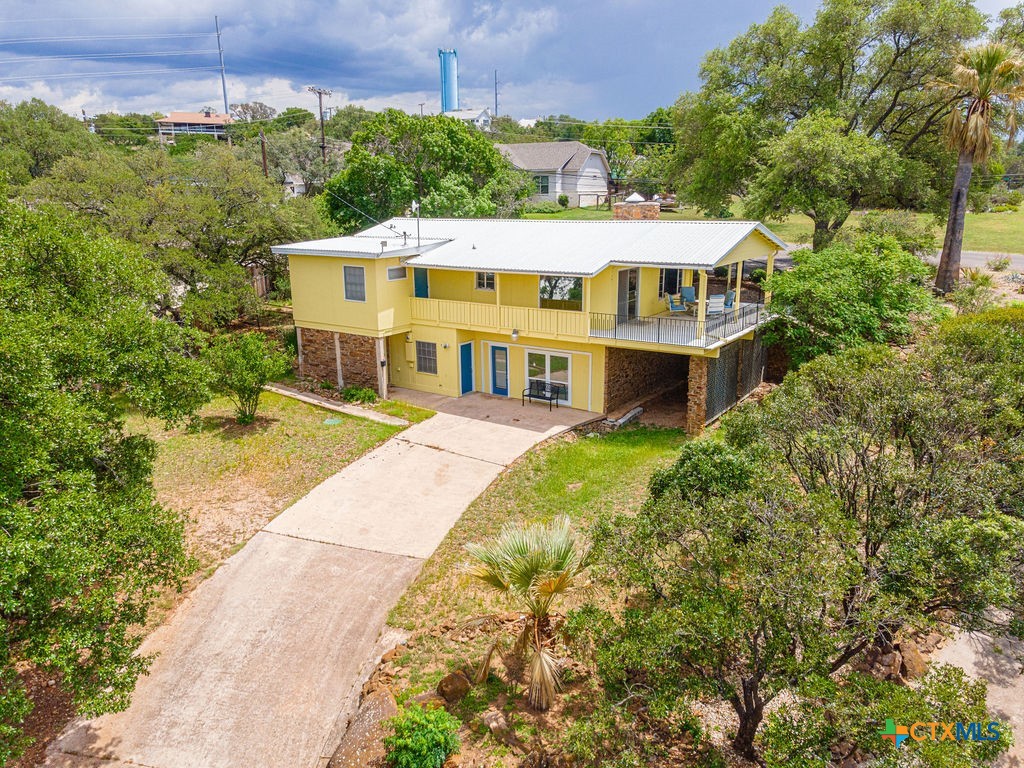 main property photo 40