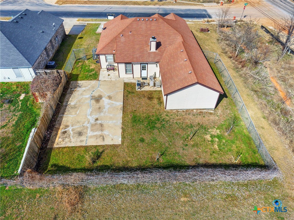 main property photo 29