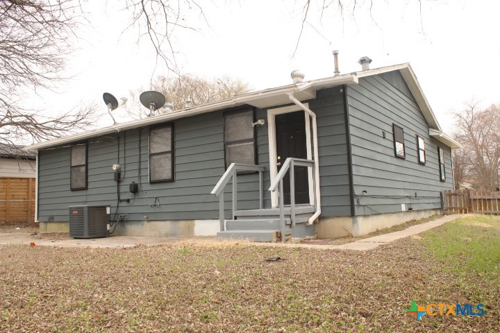 main property photo 11