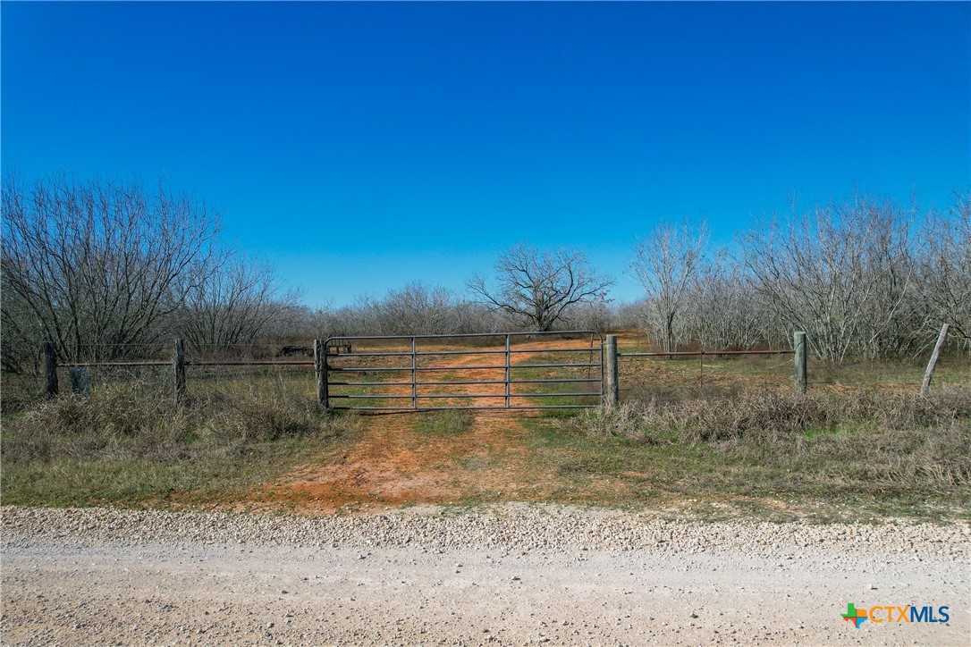 main property photo 22