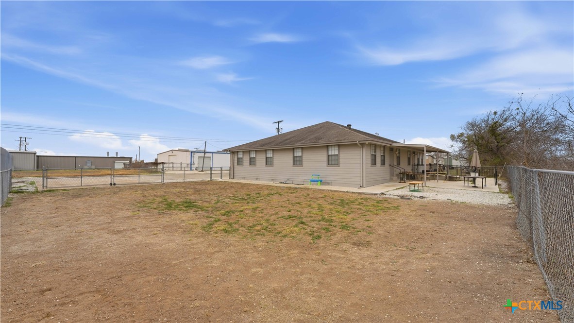 main property photo 37