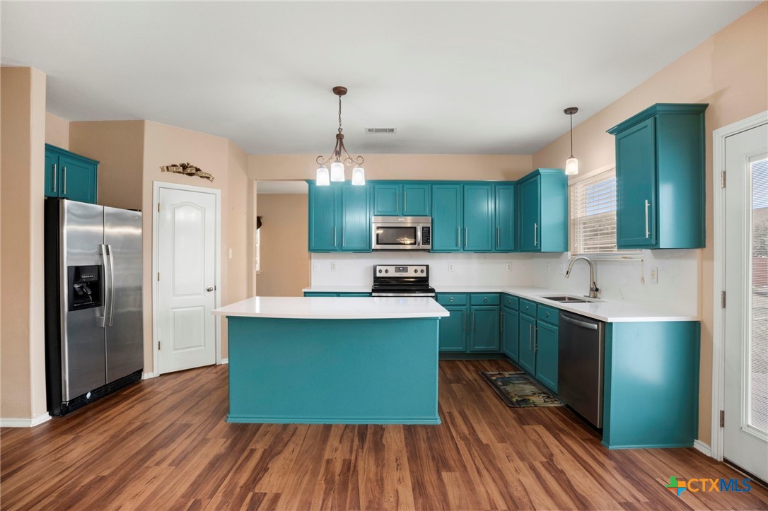 main property photo 10