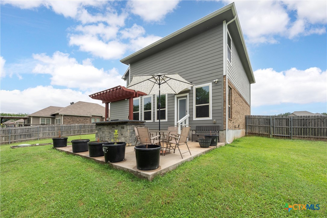 main property photo 35