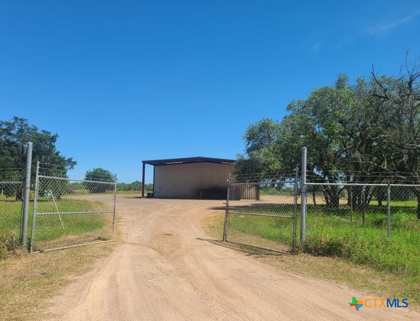 main property photo 10