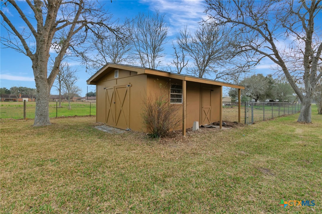 main property photo 34