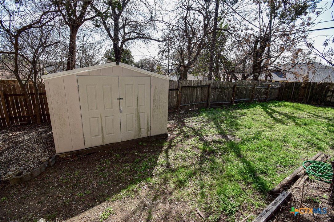 main property photo 41