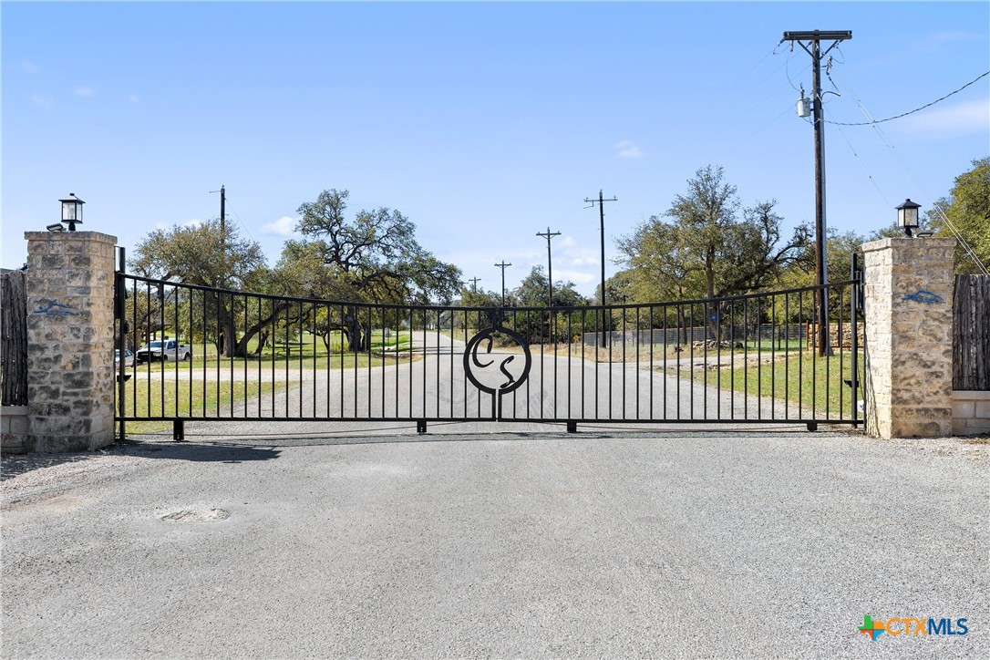 main property photo 37