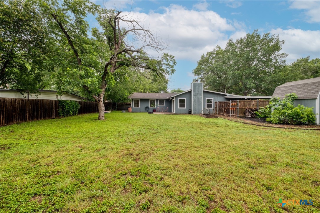main property photo 30