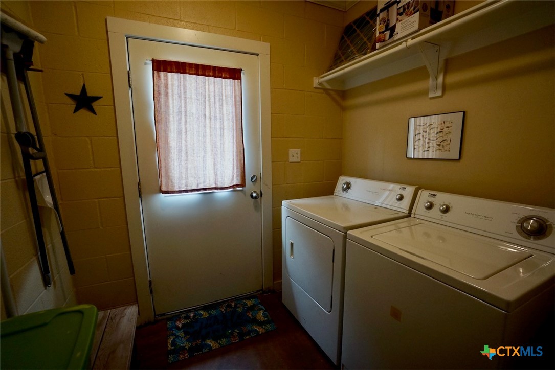 main property photo 13