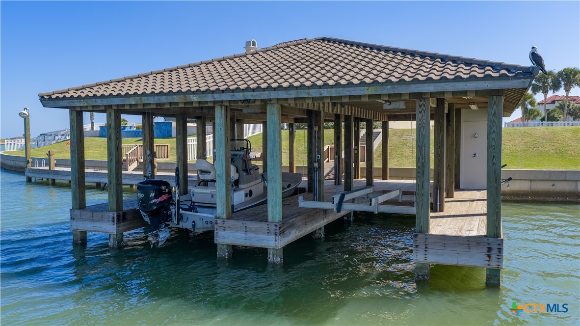 main property photo 45