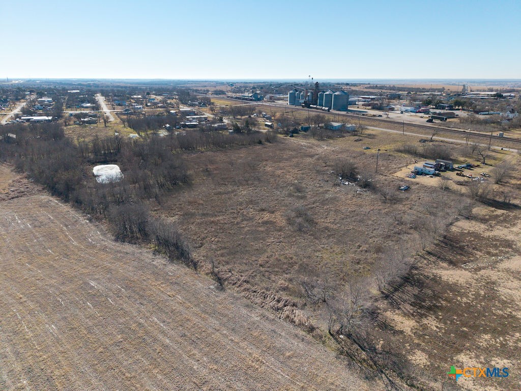 main property photo 6
