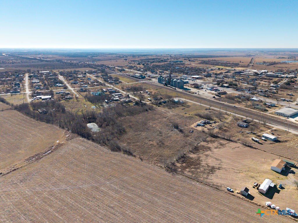 main property photo 8