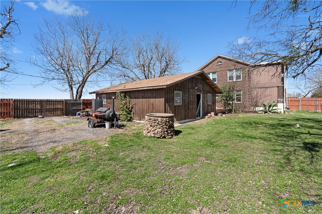 main property photo 35