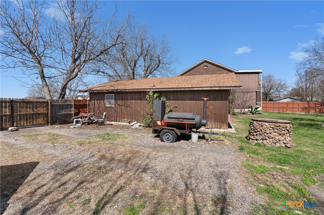 main property photo 36