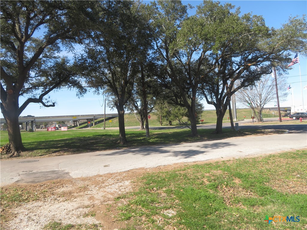 main property photo 25