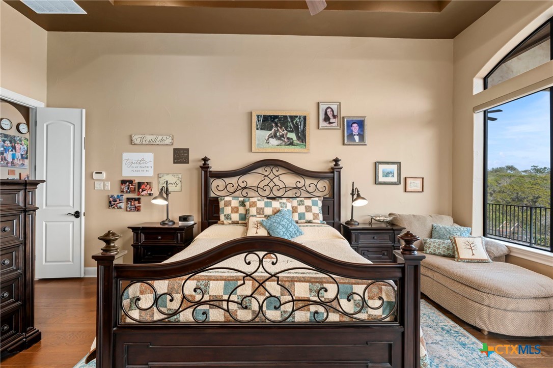 main property photo 35