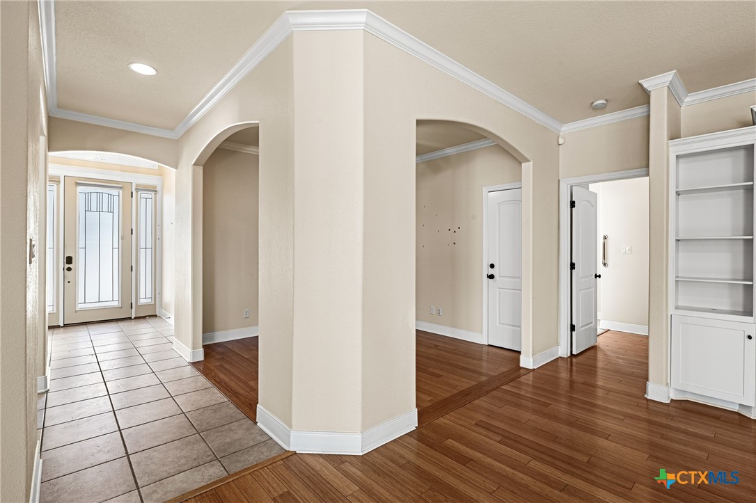 main property photo 12