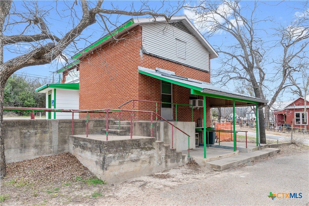 main property photo 15