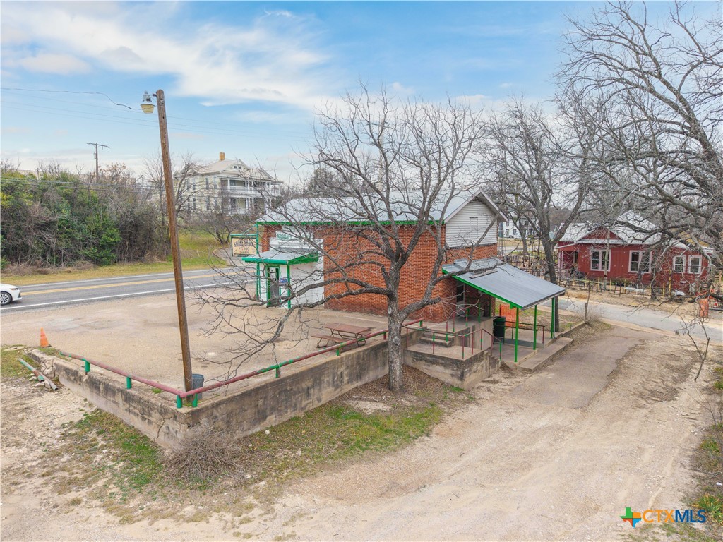 main property photo 33