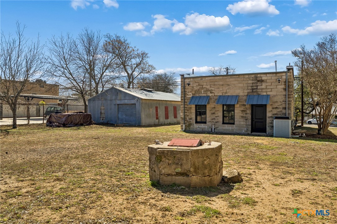 main property photo 17