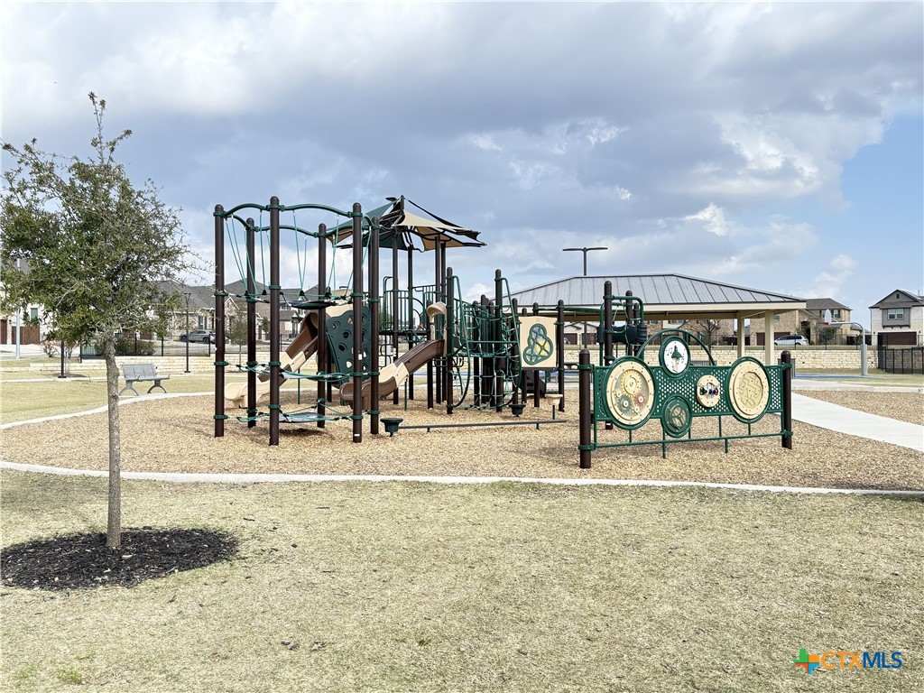 main property photo 36