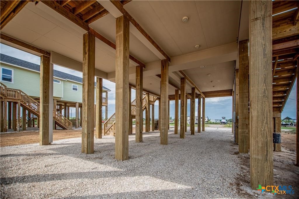 main property photo 37