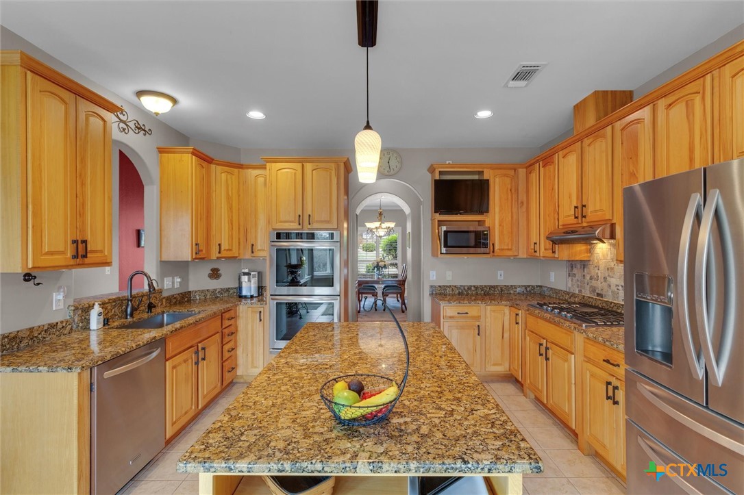 main property photo 11