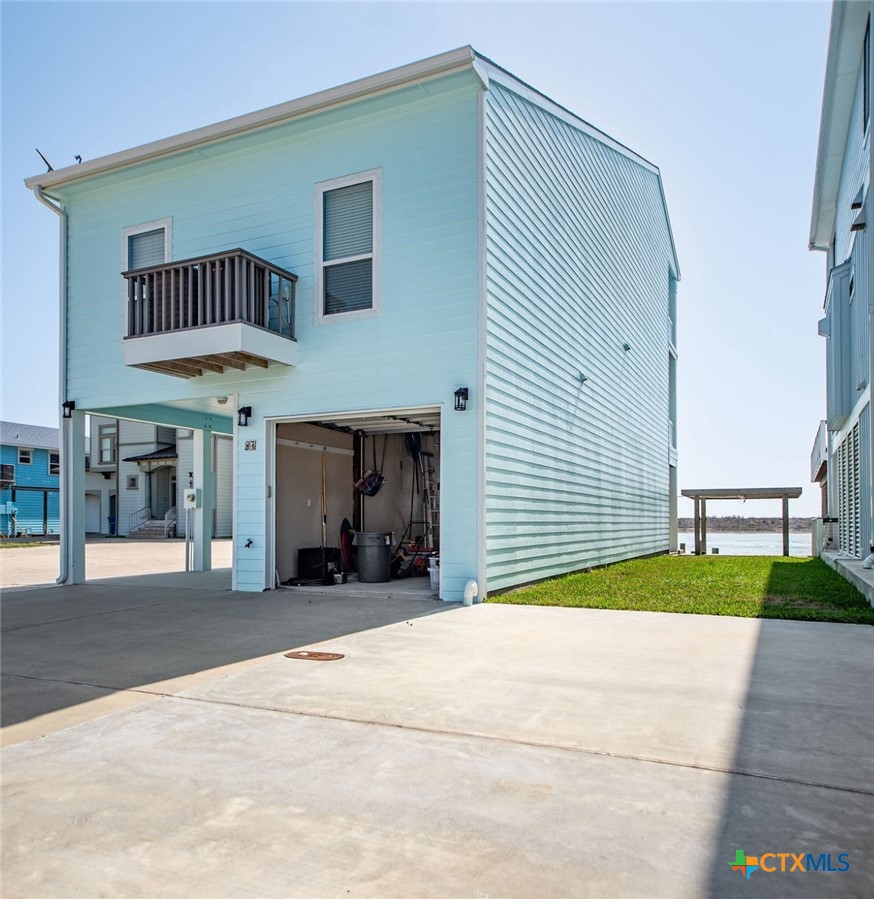 main property photo 45