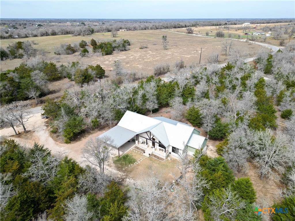 main property photo 40