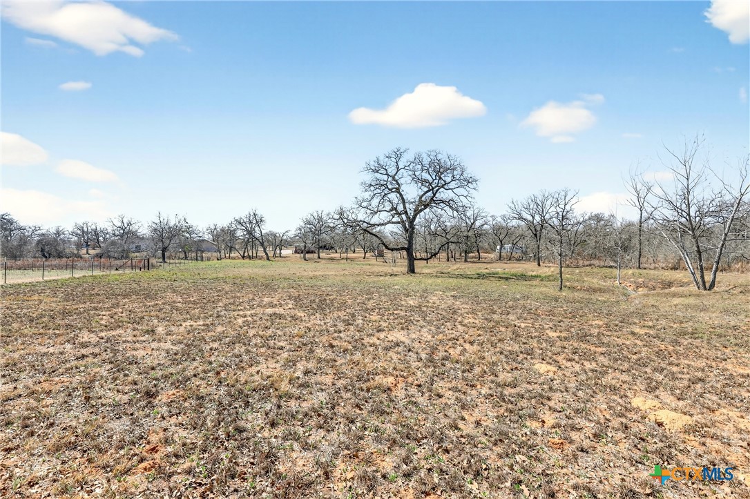 main property photo 11