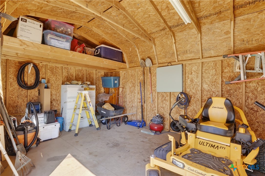main property photo 35