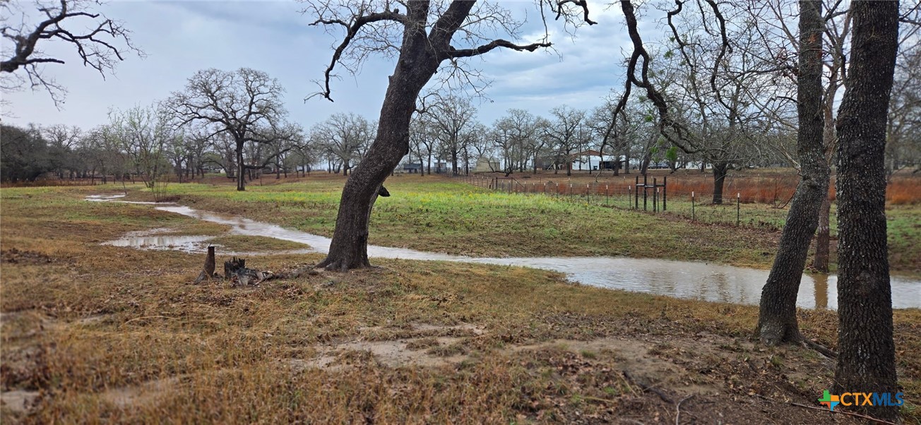 main property photo 40