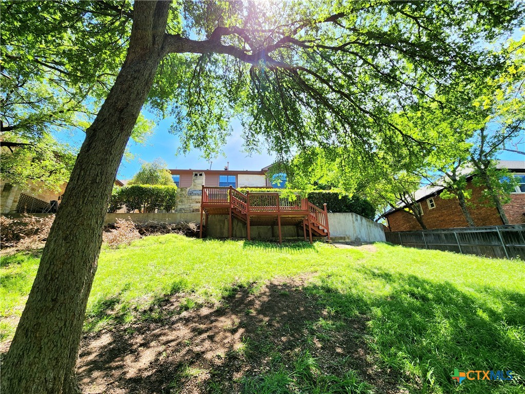 main property photo 31