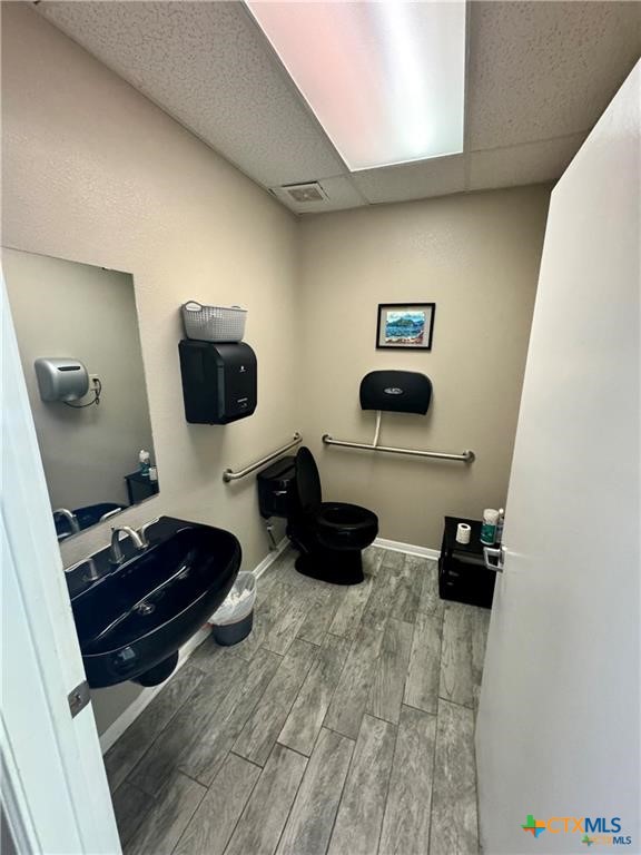 main property photo 7