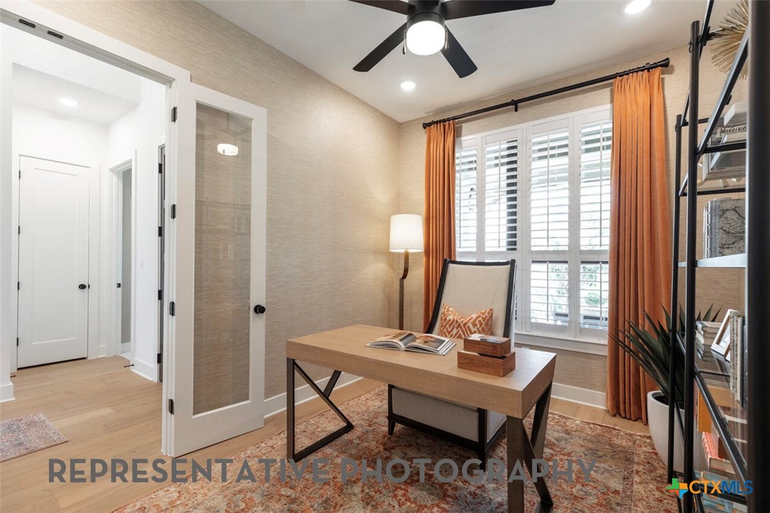 main property photo 19