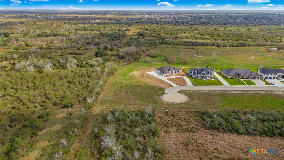 main property photo 11