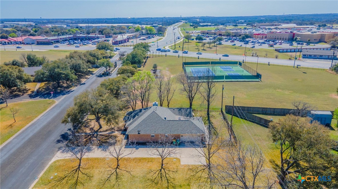 main property photo 31