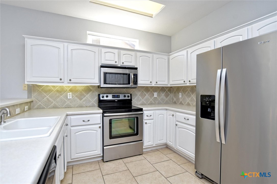 main property photo 13