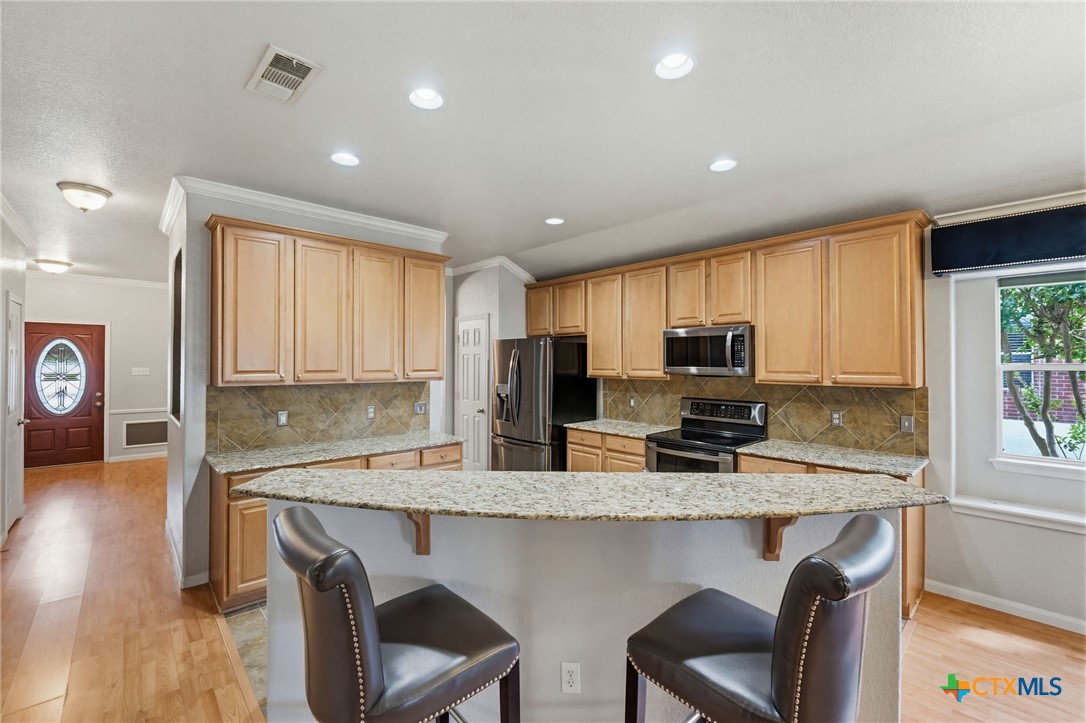 main property photo 7
