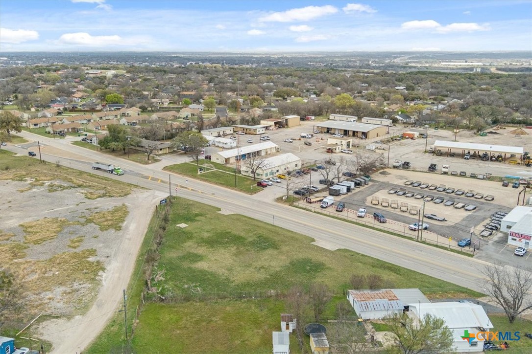 main property photo 10
