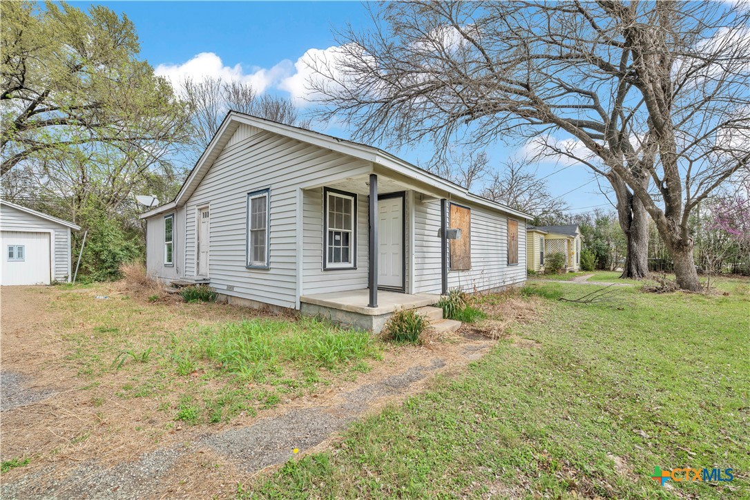 main property photo 3