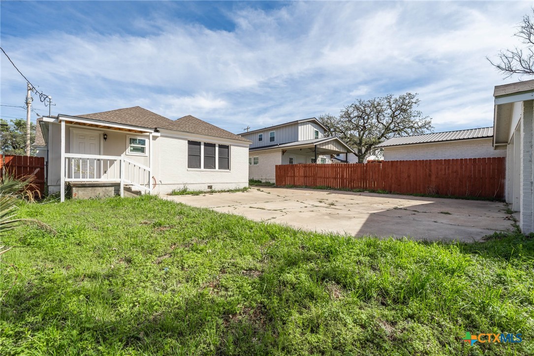main property photo 7